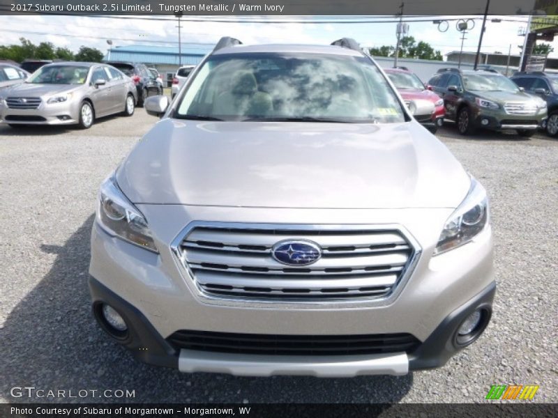 Tungsten Metallic / Warm Ivory 2017 Subaru Outback 2.5i Limited