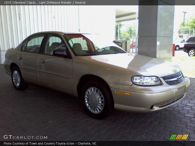 Light Driftwood Metallic / Neutral 2005 Chevrolet Classic