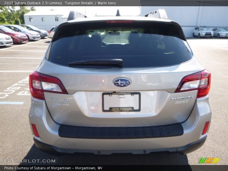 Tungsten Metallic / Warm Ivory 2017 Subaru Outback 2.5i Limited