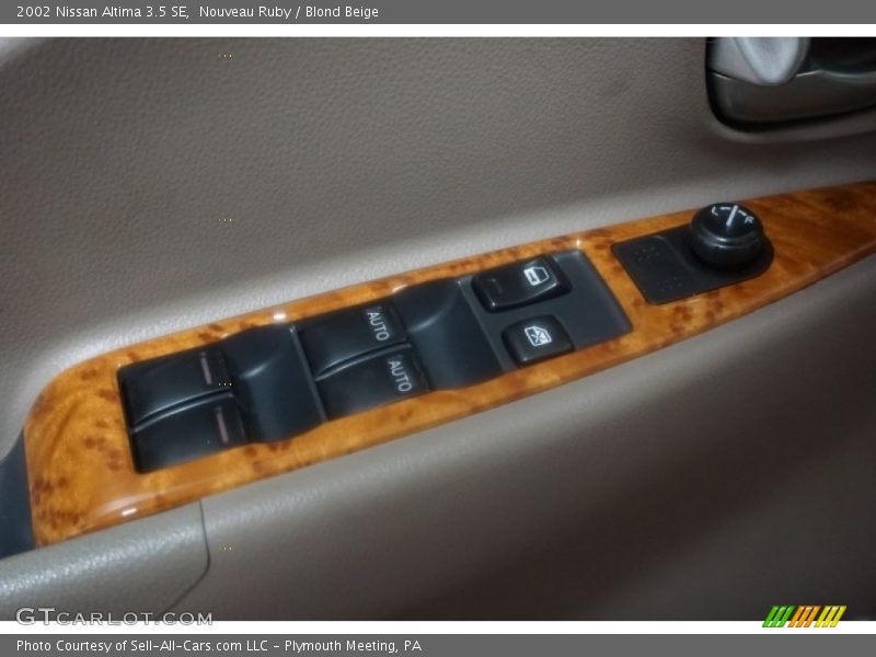 Nouveau Ruby / Blond Beige 2002 Nissan Altima 3.5 SE