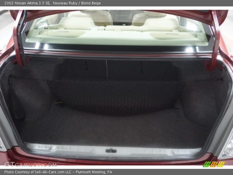 Nouveau Ruby / Blond Beige 2002 Nissan Altima 3.5 SE