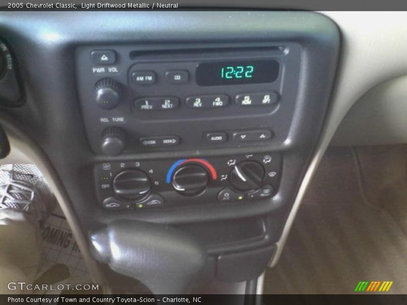 Light Driftwood Metallic / Neutral 2005 Chevrolet Classic