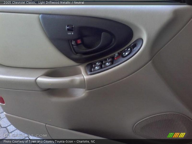 Light Driftwood Metallic / Neutral 2005 Chevrolet Classic