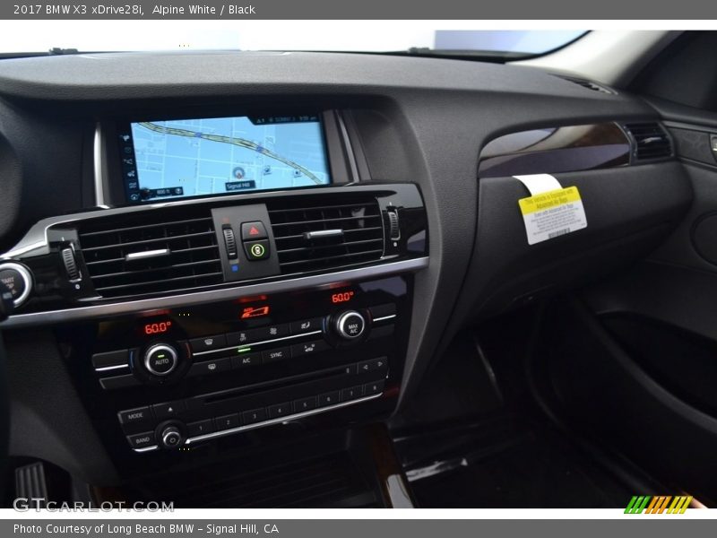 Alpine White / Black 2017 BMW X3 xDrive28i