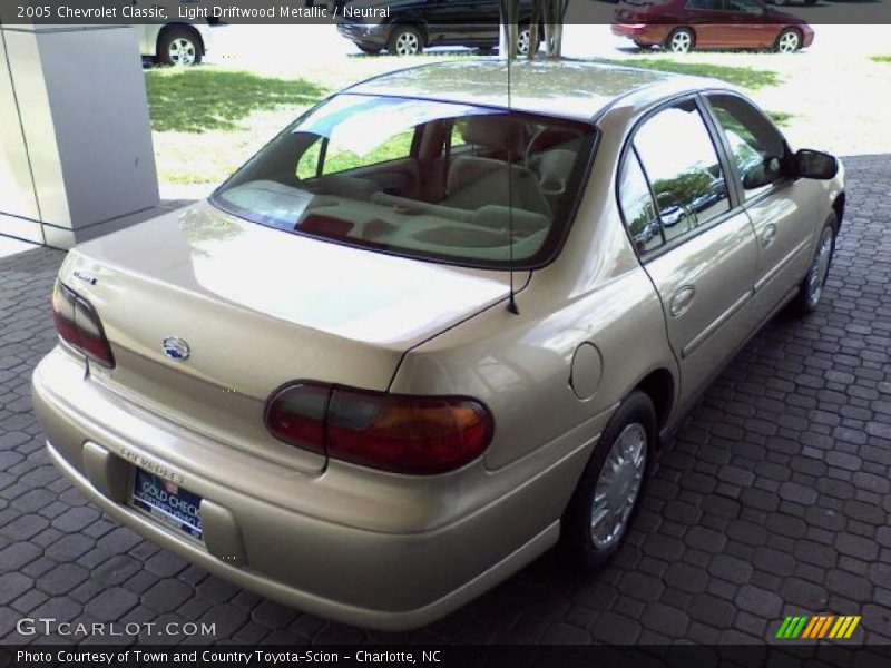 Light Driftwood Metallic / Neutral 2005 Chevrolet Classic
