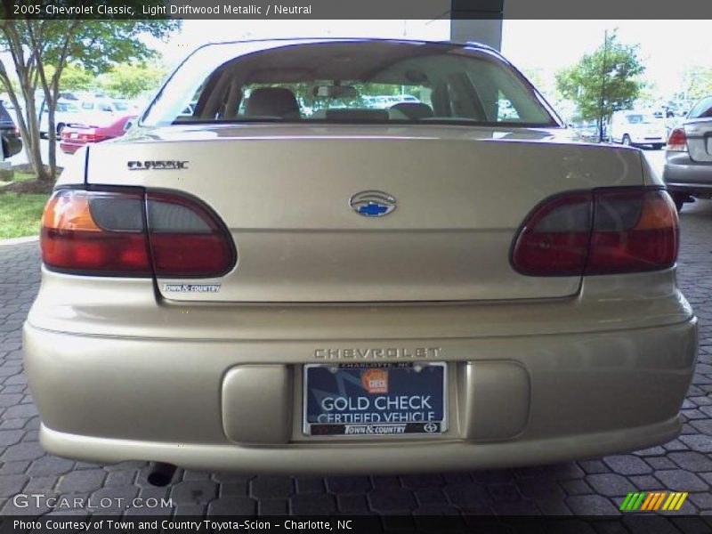 Light Driftwood Metallic / Neutral 2005 Chevrolet Classic