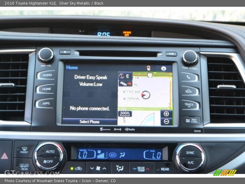 Silver Sky Metallic / Black 2016 Toyota Highlander XLE