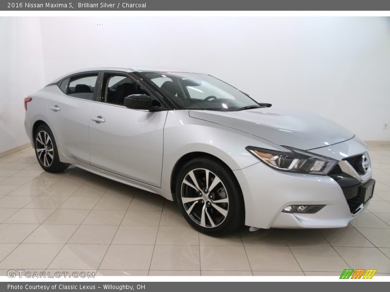 Brilliant Silver / Charcoal 2016 Nissan Maxima S