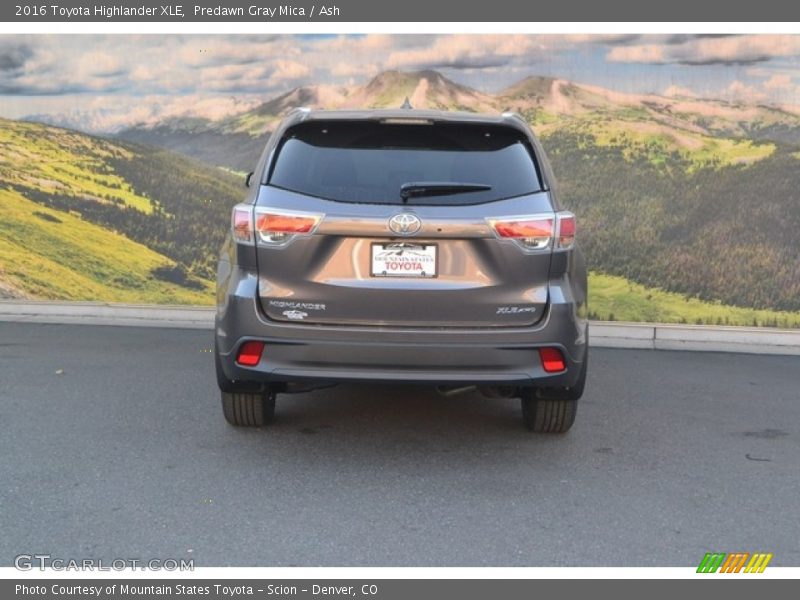 Predawn Gray Mica / Ash 2016 Toyota Highlander XLE