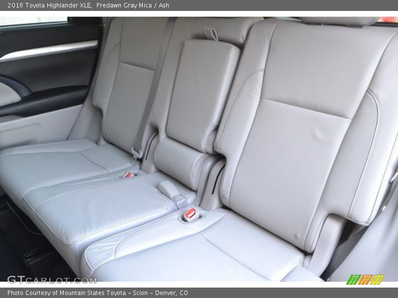 Predawn Gray Mica / Ash 2016 Toyota Highlander XLE