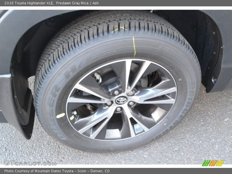 Predawn Gray Mica / Ash 2016 Toyota Highlander XLE