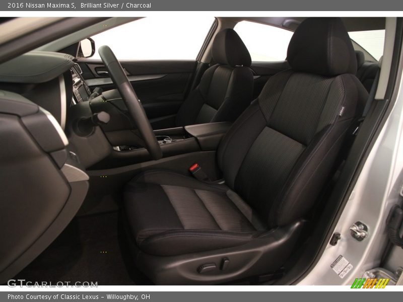 Brilliant Silver / Charcoal 2016 Nissan Maxima S