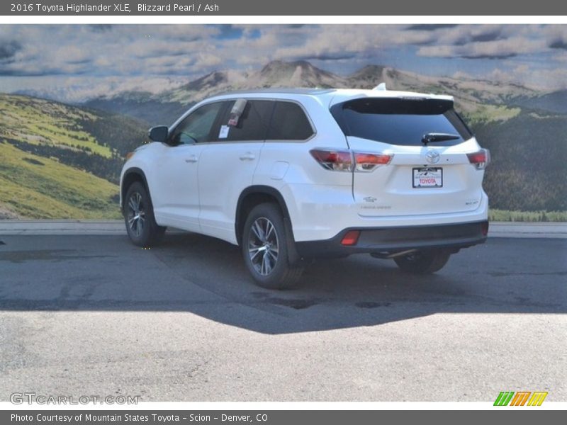 Blizzard Pearl / Ash 2016 Toyota Highlander XLE