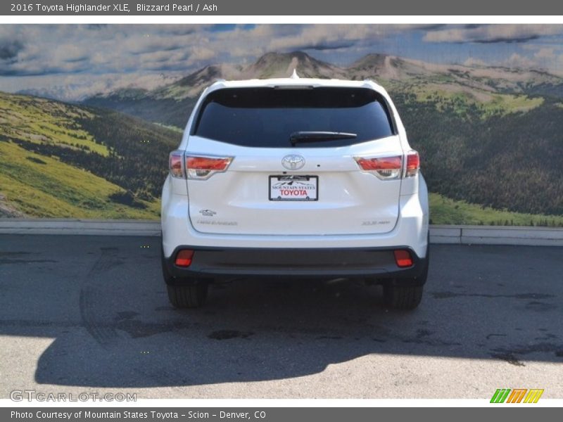 Blizzard Pearl / Ash 2016 Toyota Highlander XLE