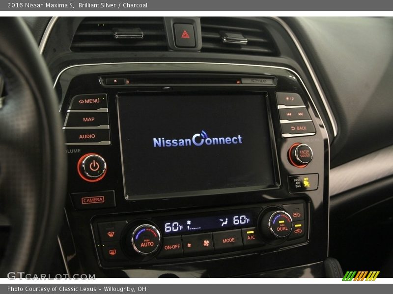 Brilliant Silver / Charcoal 2016 Nissan Maxima S