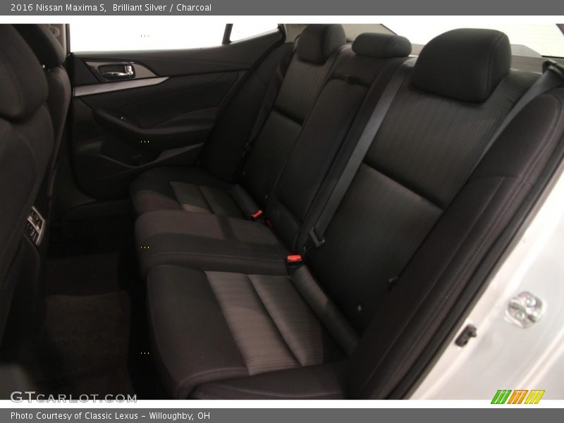 Brilliant Silver / Charcoal 2016 Nissan Maxima S