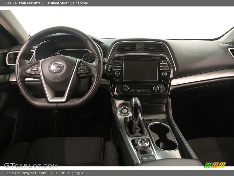 Brilliant Silver / Charcoal 2016 Nissan Maxima S