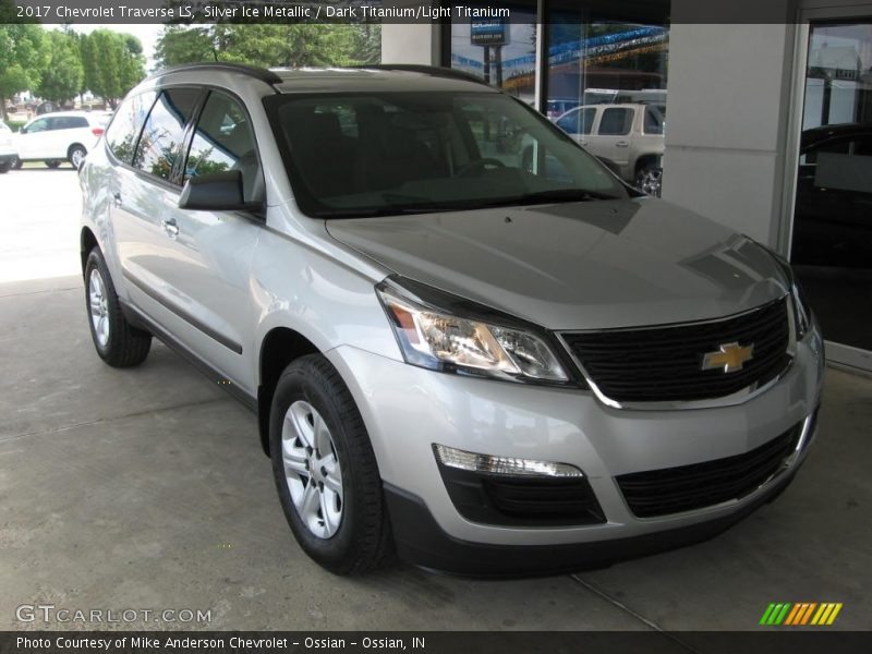 Front 3/4 View of 2017 Traverse LS