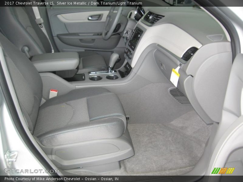 Silver Ice Metallic / Dark Titanium/Light Titanium 2017 Chevrolet Traverse LS