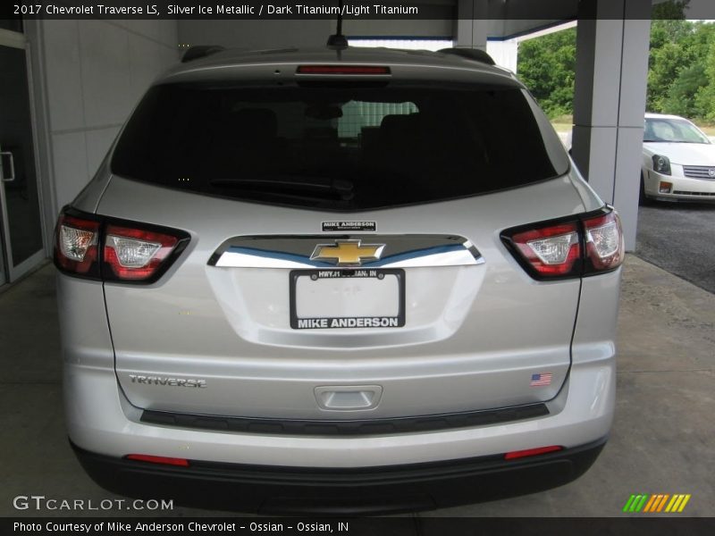 Silver Ice Metallic / Dark Titanium/Light Titanium 2017 Chevrolet Traverse LS