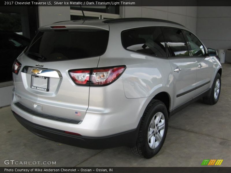 Silver Ice Metallic / Dark Titanium/Light Titanium 2017 Chevrolet Traverse LS