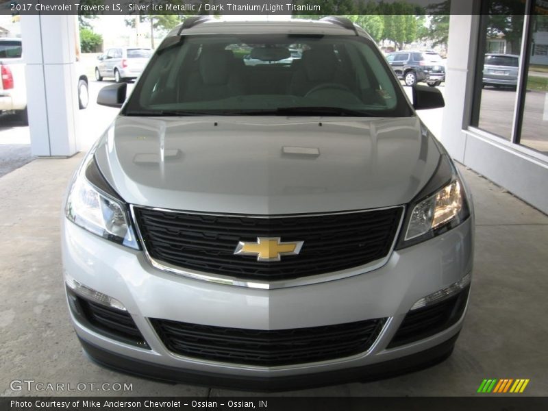Silver Ice Metallic / Dark Titanium/Light Titanium 2017 Chevrolet Traverse LS