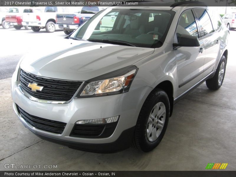 Silver Ice Metallic / Dark Titanium/Light Titanium 2017 Chevrolet Traverse LS