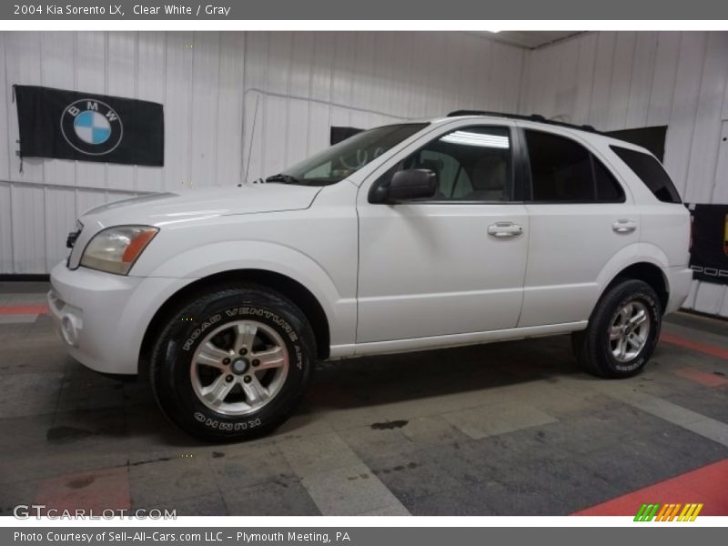 Clear White / Gray 2004 Kia Sorento LX