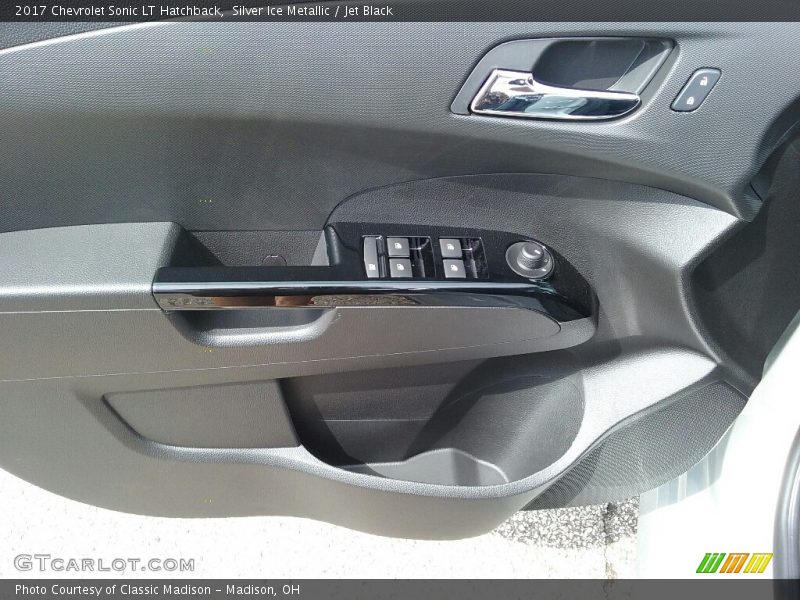 Silver Ice Metallic / Jet Black 2017 Chevrolet Sonic LT Hatchback