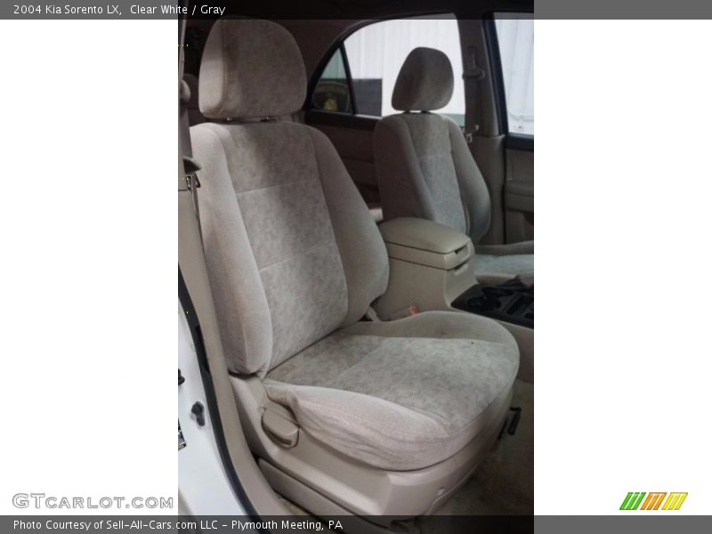 Clear White / Gray 2004 Kia Sorento LX