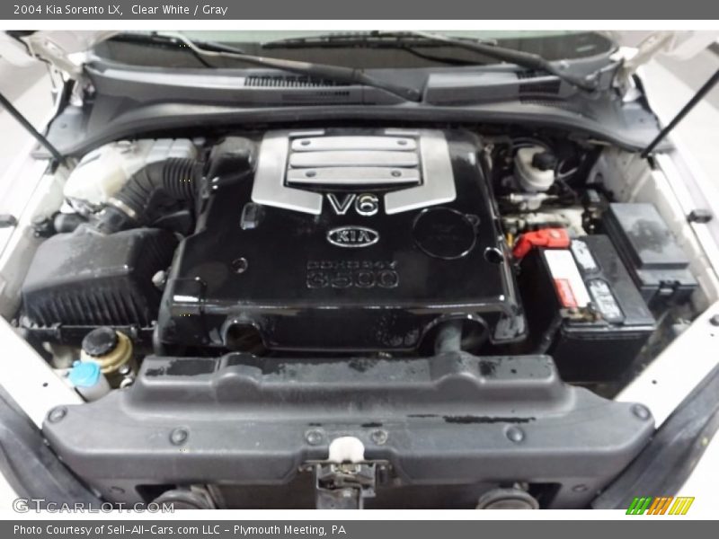 Clear White / Gray 2004 Kia Sorento LX