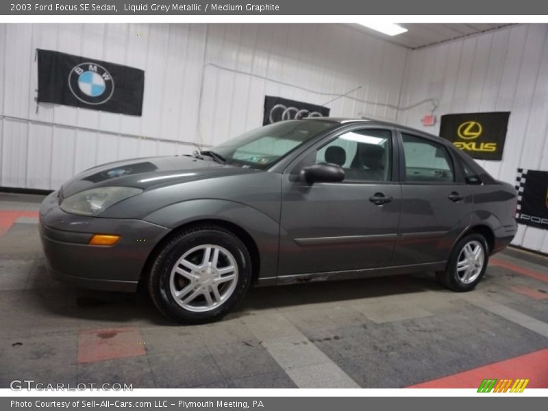 Liquid Grey Metallic / Medium Graphite 2003 Ford Focus SE Sedan
