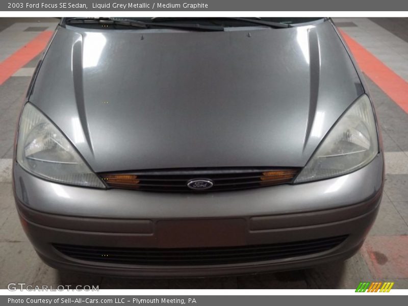 Liquid Grey Metallic / Medium Graphite 2003 Ford Focus SE Sedan