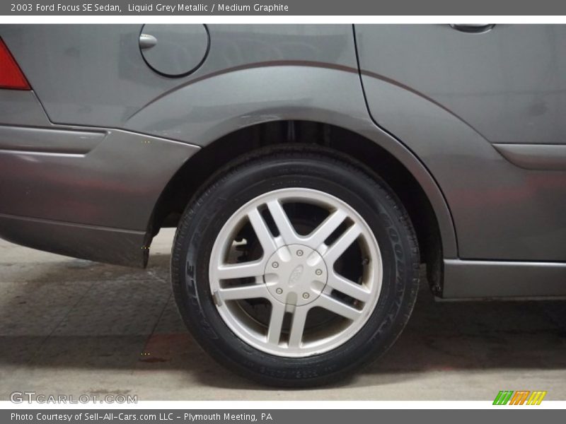 Liquid Grey Metallic / Medium Graphite 2003 Ford Focus SE Sedan