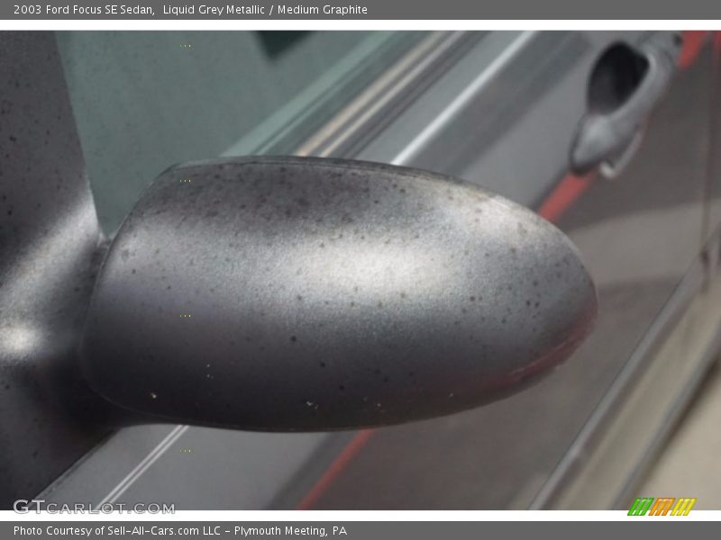 Liquid Grey Metallic / Medium Graphite 2003 Ford Focus SE Sedan