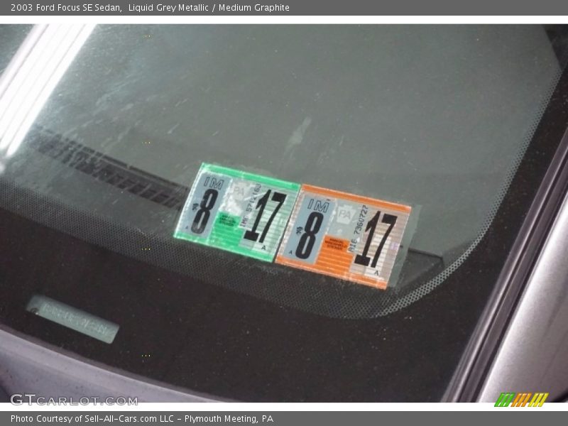 Liquid Grey Metallic / Medium Graphite 2003 Ford Focus SE Sedan