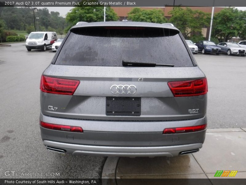 Graphite Gray Metallic / Black 2017 Audi Q7 3.0T quattro Premium Plus