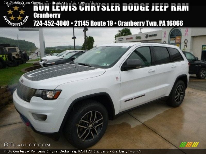 Bright White / Black 2017 Jeep Grand Cherokee Trailhawk 4x4