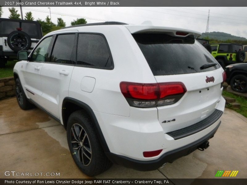 Bright White / Black 2017 Jeep Grand Cherokee Trailhawk 4x4