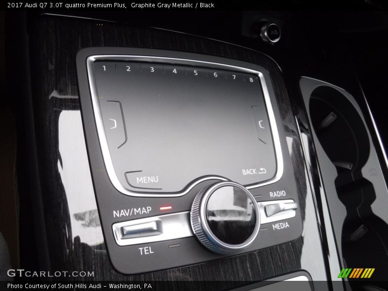 Graphite Gray Metallic / Black 2017 Audi Q7 3.0T quattro Premium Plus