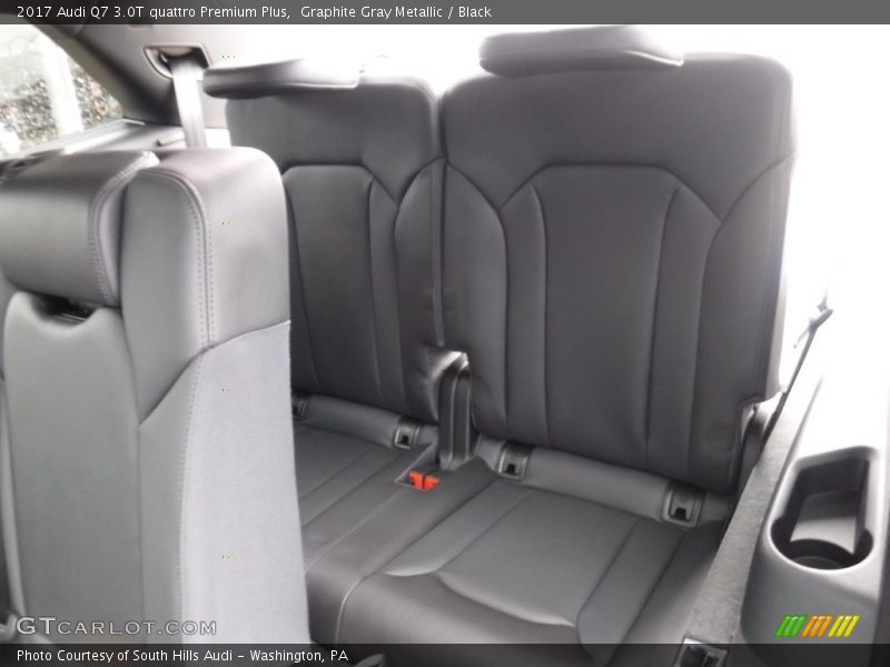 Graphite Gray Metallic / Black 2017 Audi Q7 3.0T quattro Premium Plus