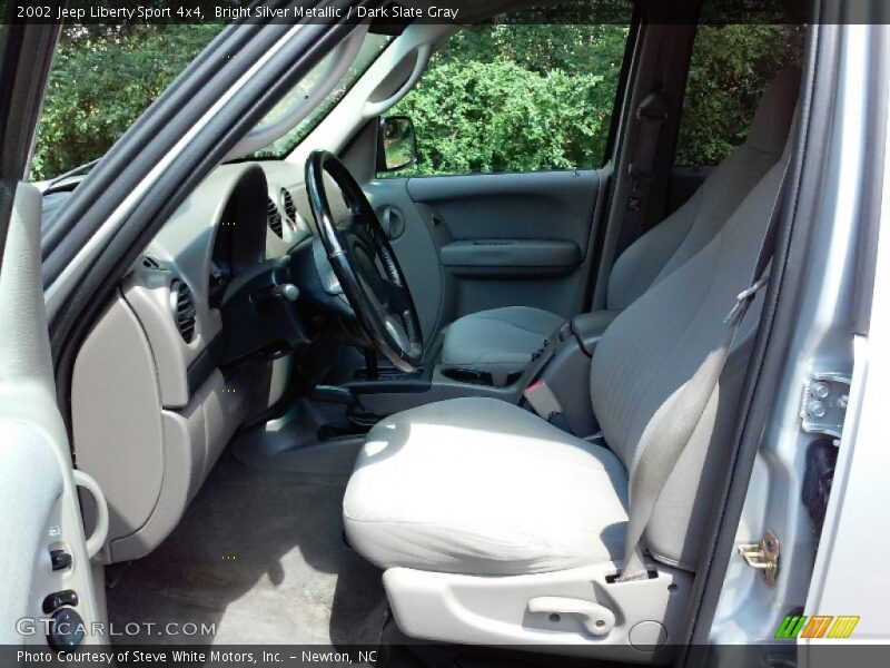 Bright Silver Metallic / Dark Slate Gray 2002 Jeep Liberty Sport 4x4