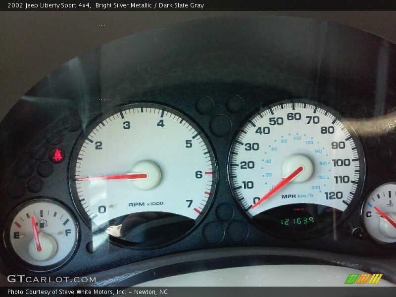 Bright Silver Metallic / Dark Slate Gray 2002 Jeep Liberty Sport 4x4