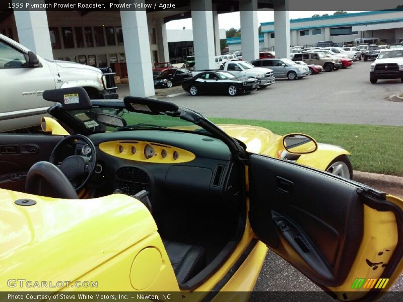 Prowler Yellow / Agate 1999 Plymouth Prowler Roadster