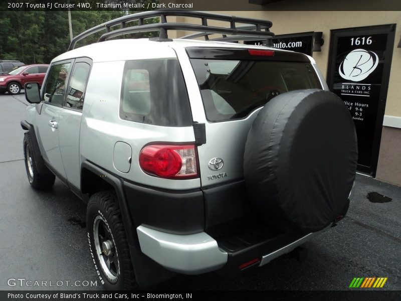 Titanium Metallic / Dark Charcoal 2007 Toyota FJ Cruiser 4WD