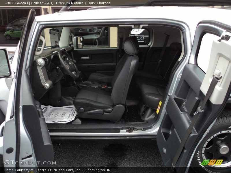 Titanium Metallic / Dark Charcoal 2007 Toyota FJ Cruiser 4WD