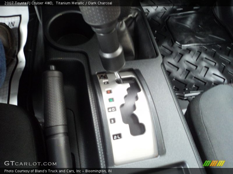 Titanium Metallic / Dark Charcoal 2007 Toyota FJ Cruiser 4WD
