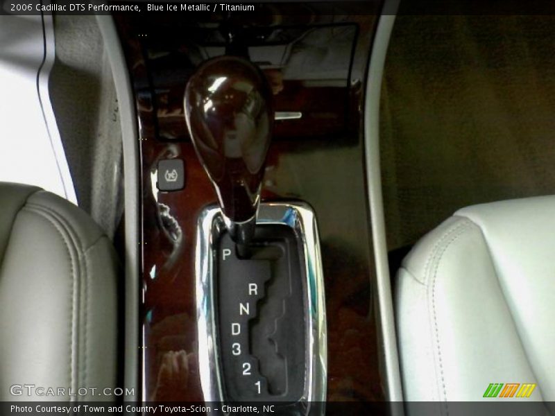 Blue Ice Metallic / Titanium 2006 Cadillac DTS Performance