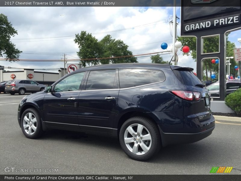 Blue Velvet Metallic / Ebony 2017 Chevrolet Traverse LT AWD