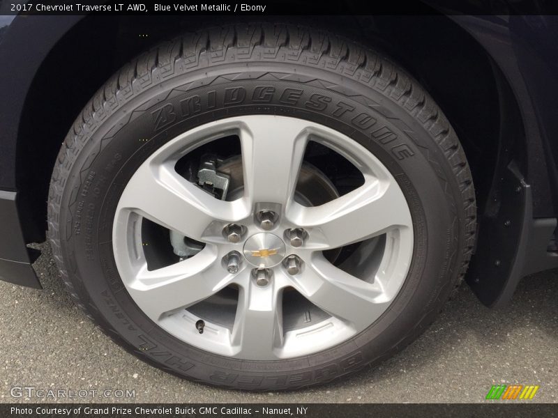 Blue Velvet Metallic / Ebony 2017 Chevrolet Traverse LT AWD